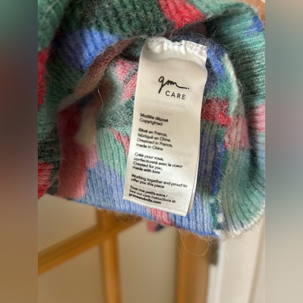 Grace and Mila Floral Alpaca Blend Sweater - Picture 11 of 12